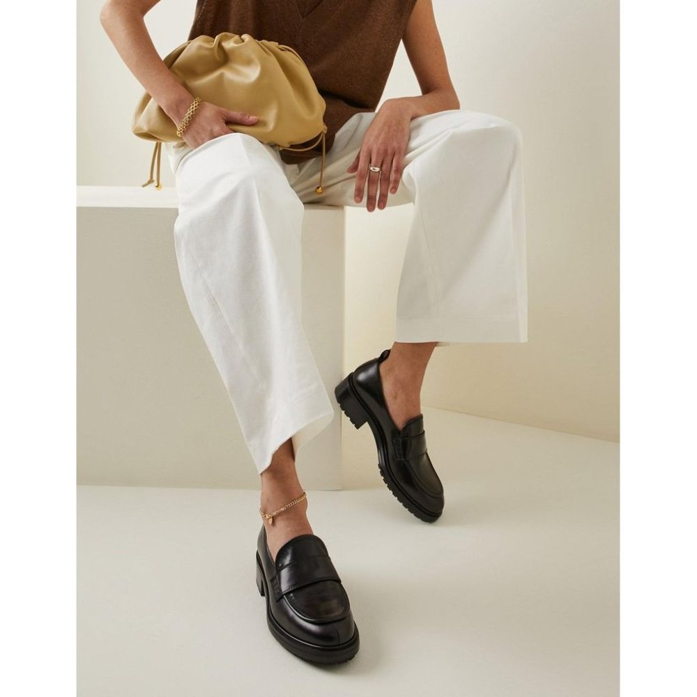 AEYDE Ruth Loafers - Black Leather Chunky Lugsole Size 8 EUC
